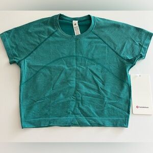 Lululemon Swiftly Tech Cropped SS Shirt 2.0
Spandex Stripe SonicTeal/Mint Breeze